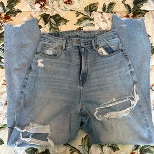 American Eagle Jeans - Curvy Mom Jeans